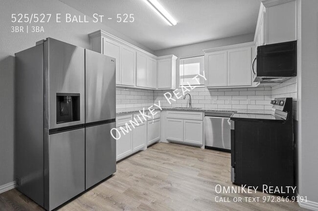 Building Photo - 525/527 E Ball St-525 Unit 525