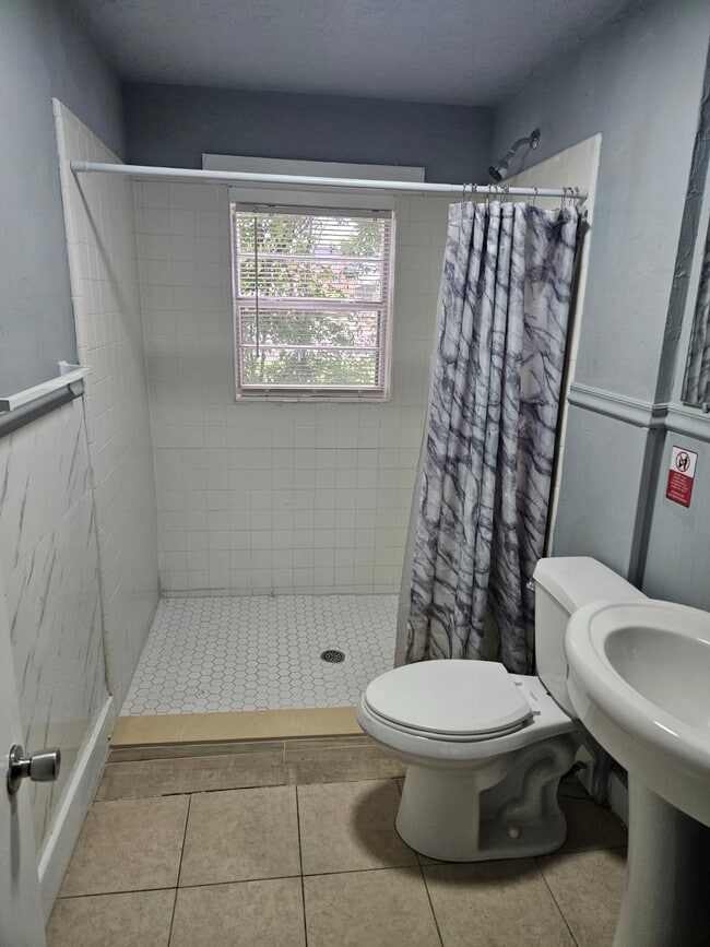 Photo - 209 NW Arlington Ave