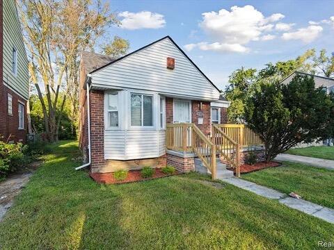 Photo - 15749 Ardmore St