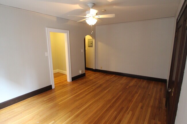 Photo - 115 College Ave Unit 2