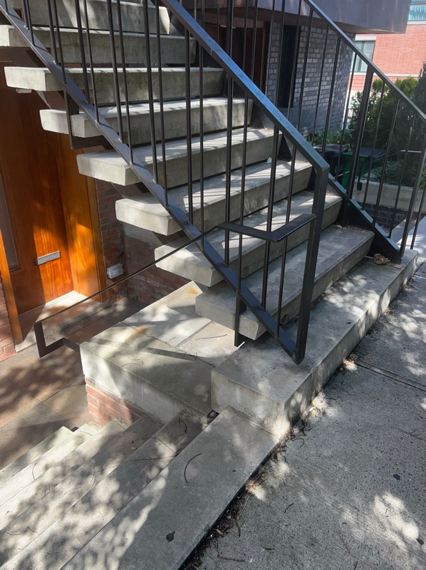 Building Photo - 162 E 35th St Rental