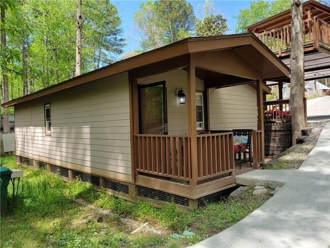 Building Photo - 728 Saybrook Cir NW