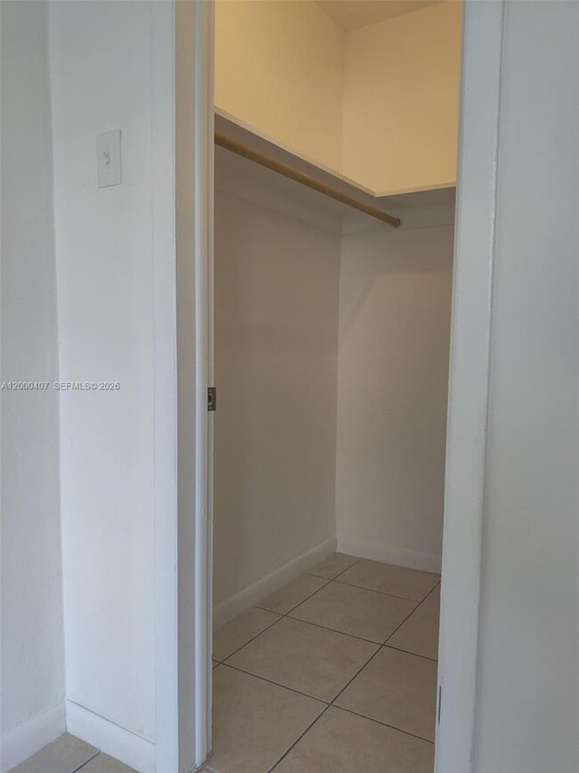 Photo - 5930 NE 18th Ave Unit 301