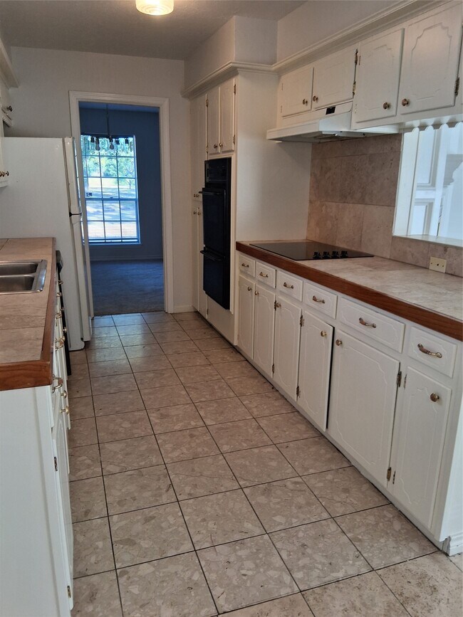Photo - 7515 Brush Wood Dr