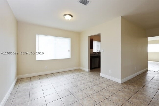 Photo - 4904 SW 90th Terrace