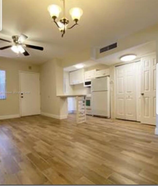 Photo - 12500 NE 5th Ave Unidad 309