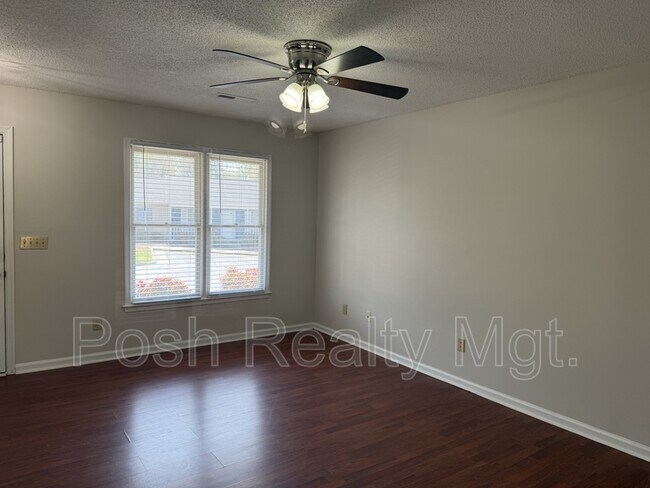 Photo - 629 Mystic Dr