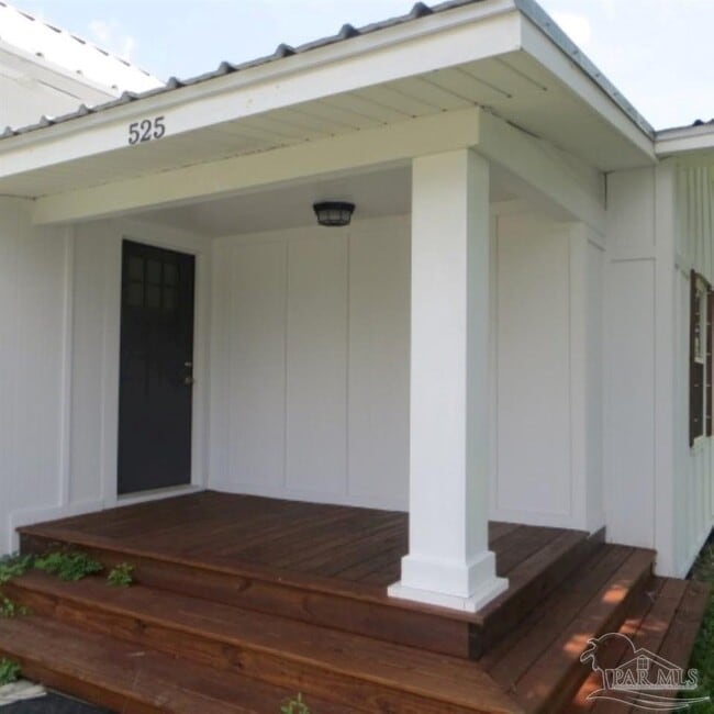 Photo - 525 W Gregory St