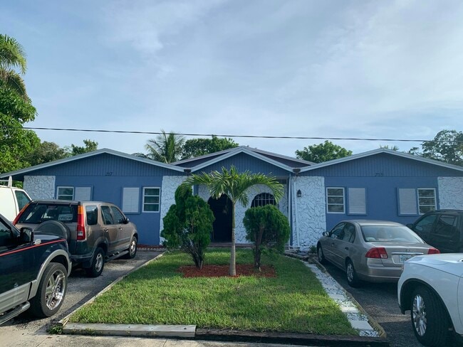 Photo - 215 SW 2nd Ave