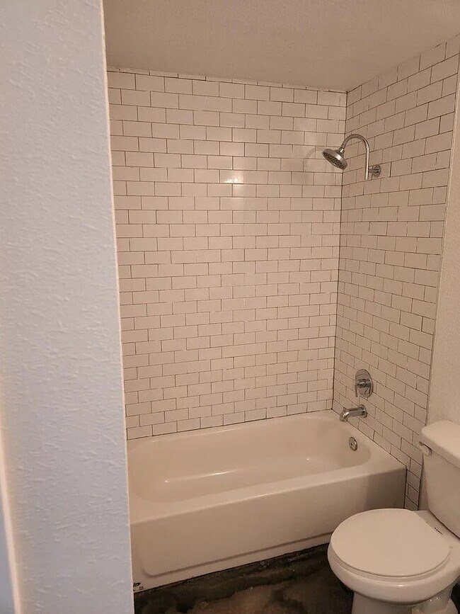 Photo - Hamptons Unit 10