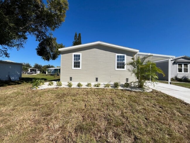 Building Photo - 81 Gazelle Dr