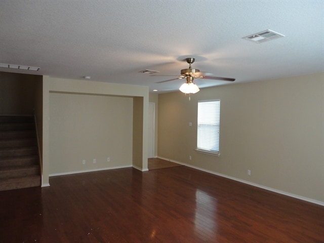 Photo - 270 New Country Rd