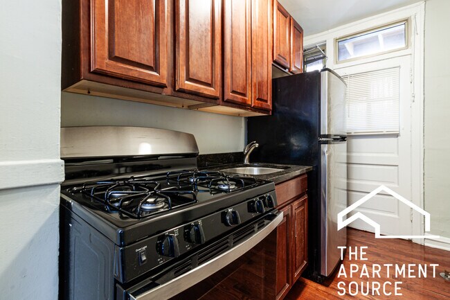 Photo - 542 W Surf St Unit N2