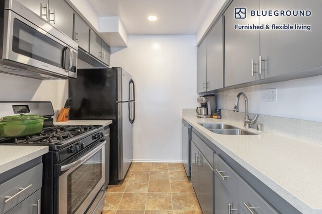 Photo - 11645 Gorham Ave Unidad FL1-ID220