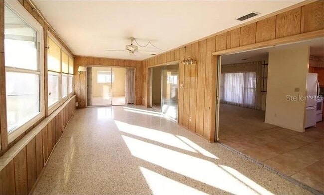 Photo - 264 Glen Oak Rd