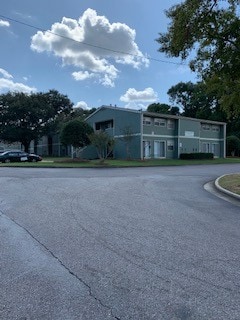 Dickens Ferry Apartments