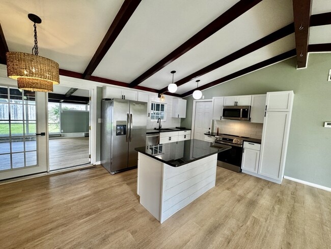 Photo - 2515 Douglas Ave