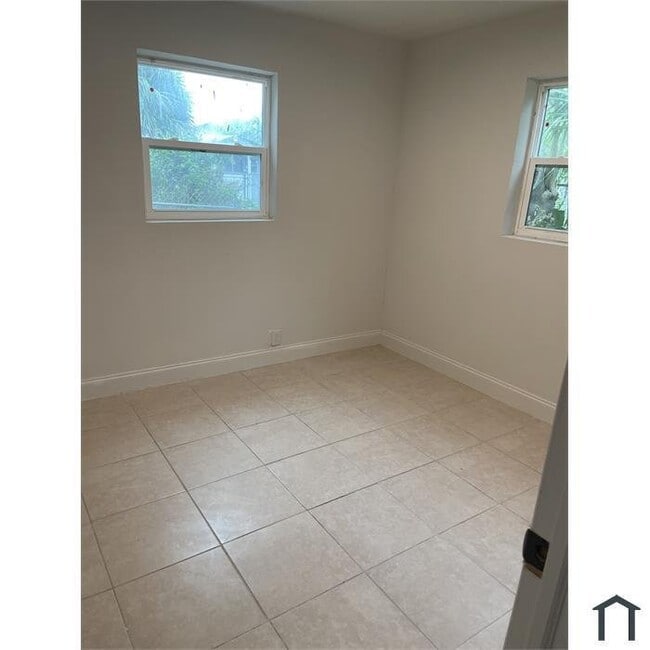 Photo - 531 21st St Unidad B
