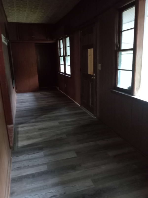 Photo - 702 Lawyers Ln