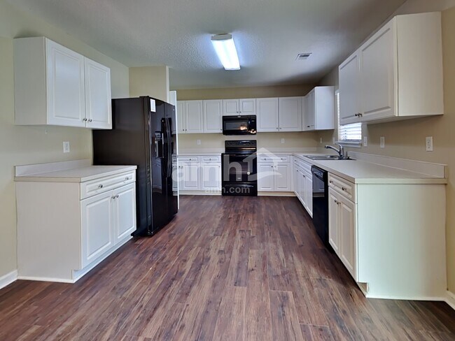 Photo - 259 Tall Pines Rd