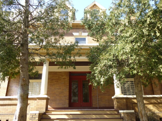 Photo - DITHRIDGE STREET -- 079