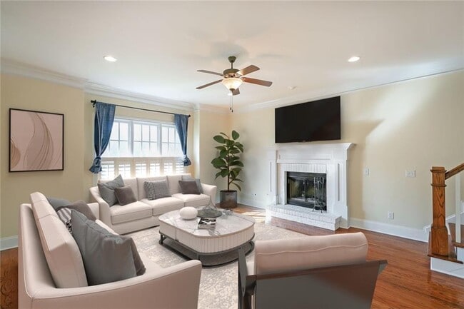 Photo - 2675 Rosalyn Ln