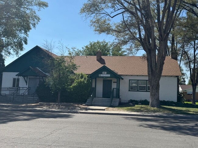 Building Photo - 561 Vfw Dr Unit Girl Scout House