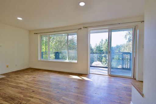 Photo - Modern Remodeled 2BR Duplex with Garage in Prime Shoreline Location Unit A