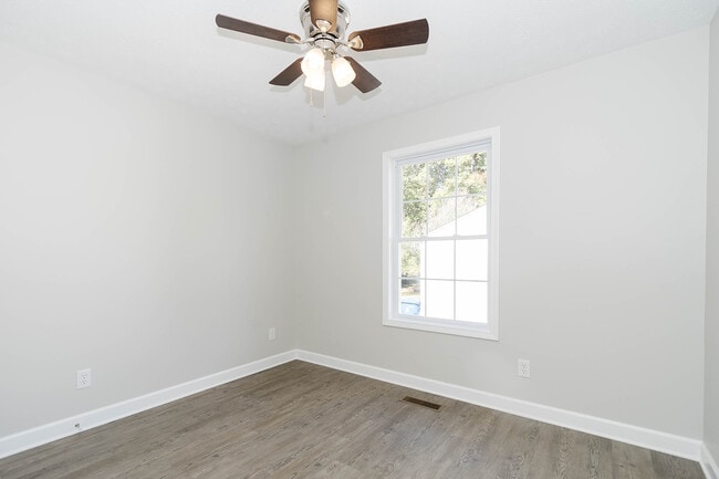 Photo - 218 S 11th St