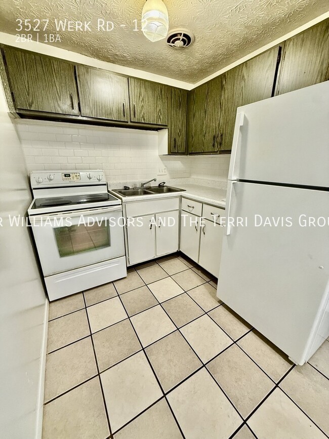 Photo - 3527 Werk Rd Unit 12