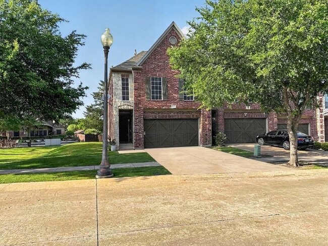 Photo - 1004 Colonial Dr Unit TX 75019