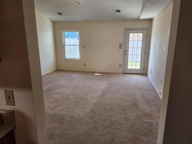 Photo - 1719 Wood Song Ln