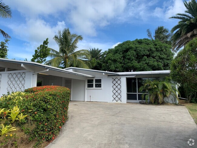 Building Photo - Kailua- Updated 3 bedroom 2 bath beautiful... Rental