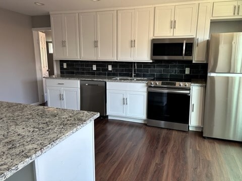 Photo - 400 Graham Ave