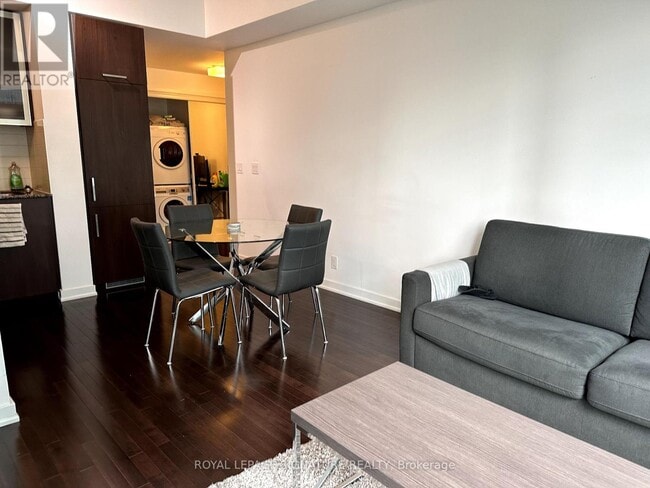 Photo - 14 York St Unit 1310