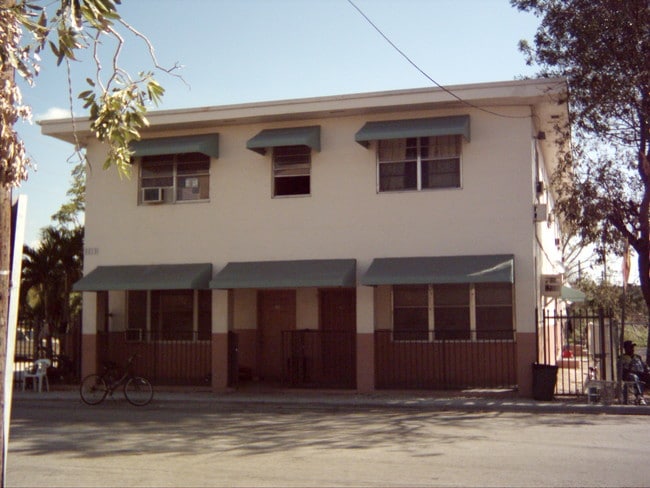 Photo - 6647 SW 59th Pl