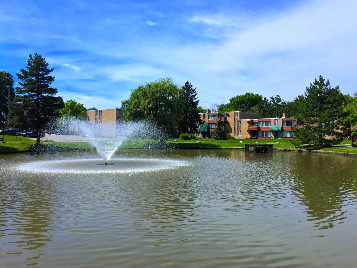 Manor House Apartments Parma, OH