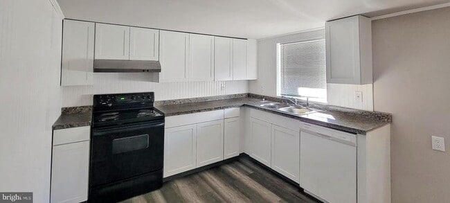 Photo - 2622 Ann St