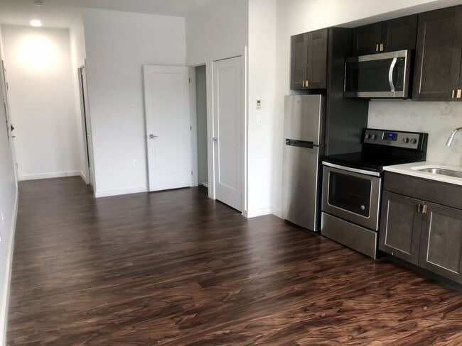 Photo - 824 N Calvert St