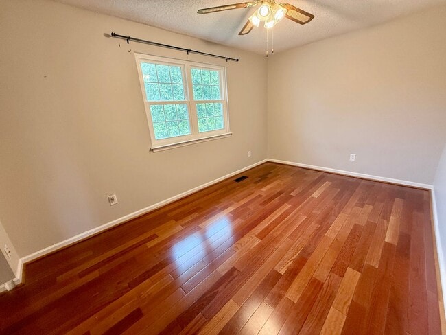 Photo - 2 Bedroom Hermitage condo only $1550!  New...