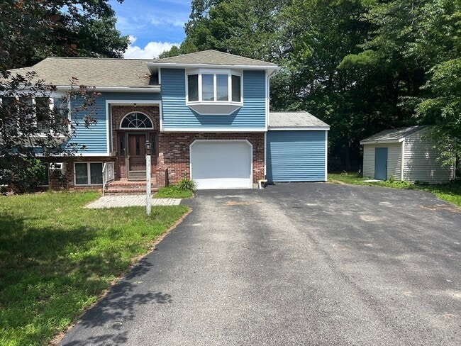 Photo - 20 Breeze Dr