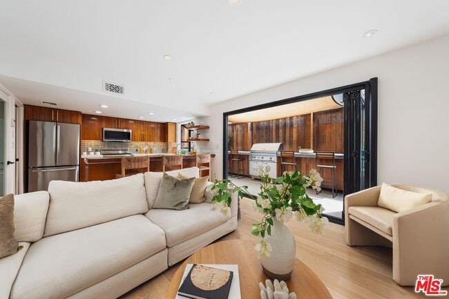 Photo - 831 14th St Unit 2