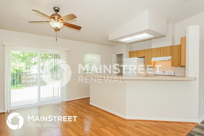 Photo - 258 Charles Ave