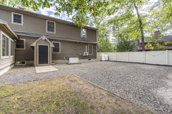 13 Andrew Ave