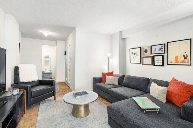 Photo - 520 E 81st St