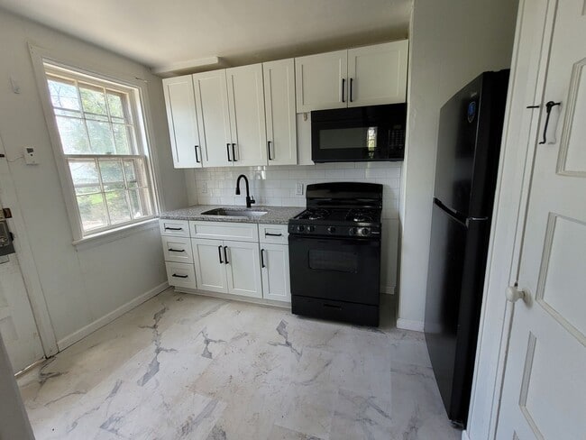 Photo - 3 bedroom house York