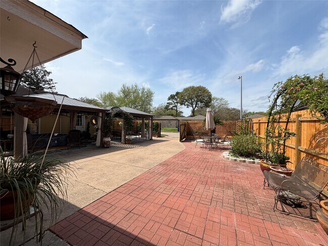 Photo - 14110 Ella Lee Ln