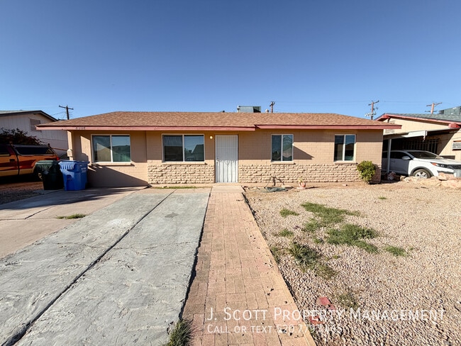 Building Photo - 6908 W Coolidge St