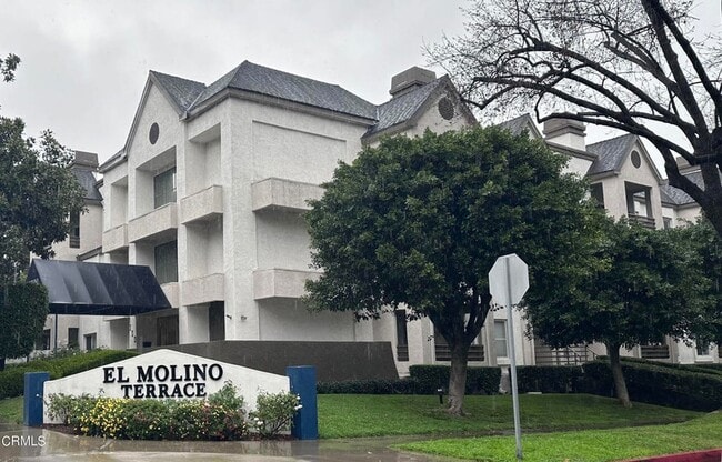 Building Photo - 300 N El Molino Ave Unit 323