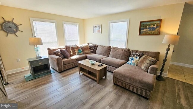 Photo - 105 Peter Rd